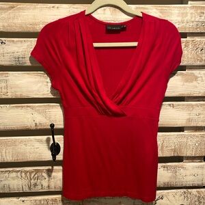 🔥🔥 (3/$20) 
The Limited XS Red V Neck Blouse